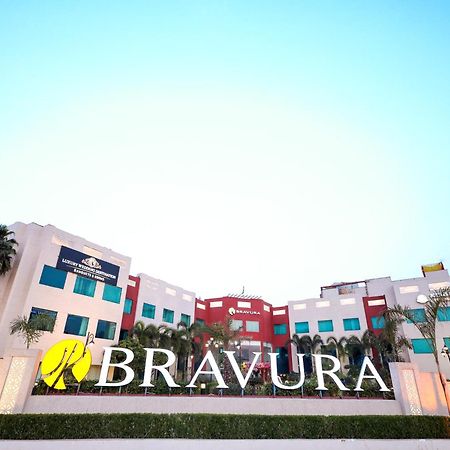 Bravura Gold Resort Мірут Екстер'єр фото