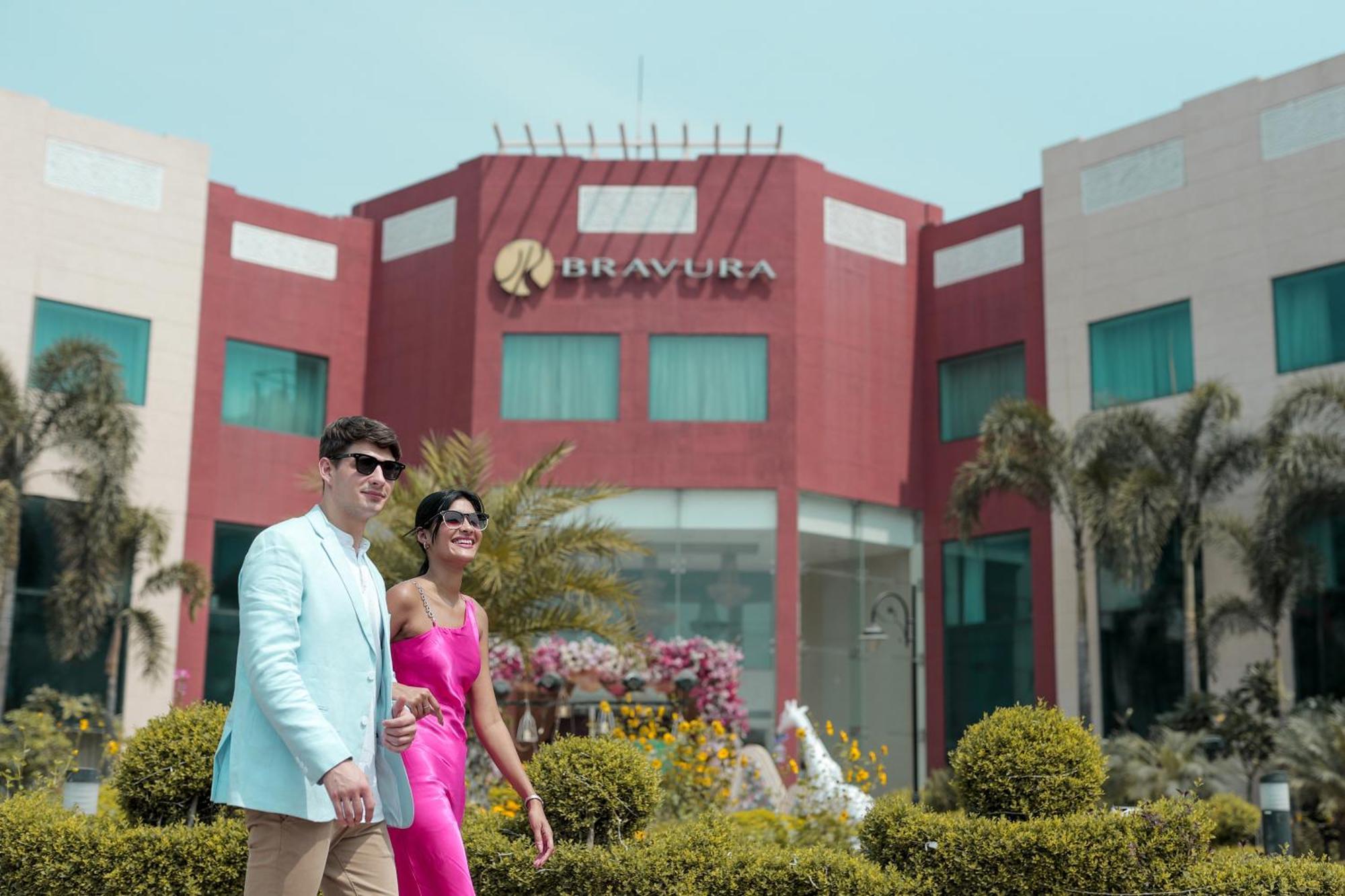 Bravura Gold Resort Мірут Екстер'єр фото