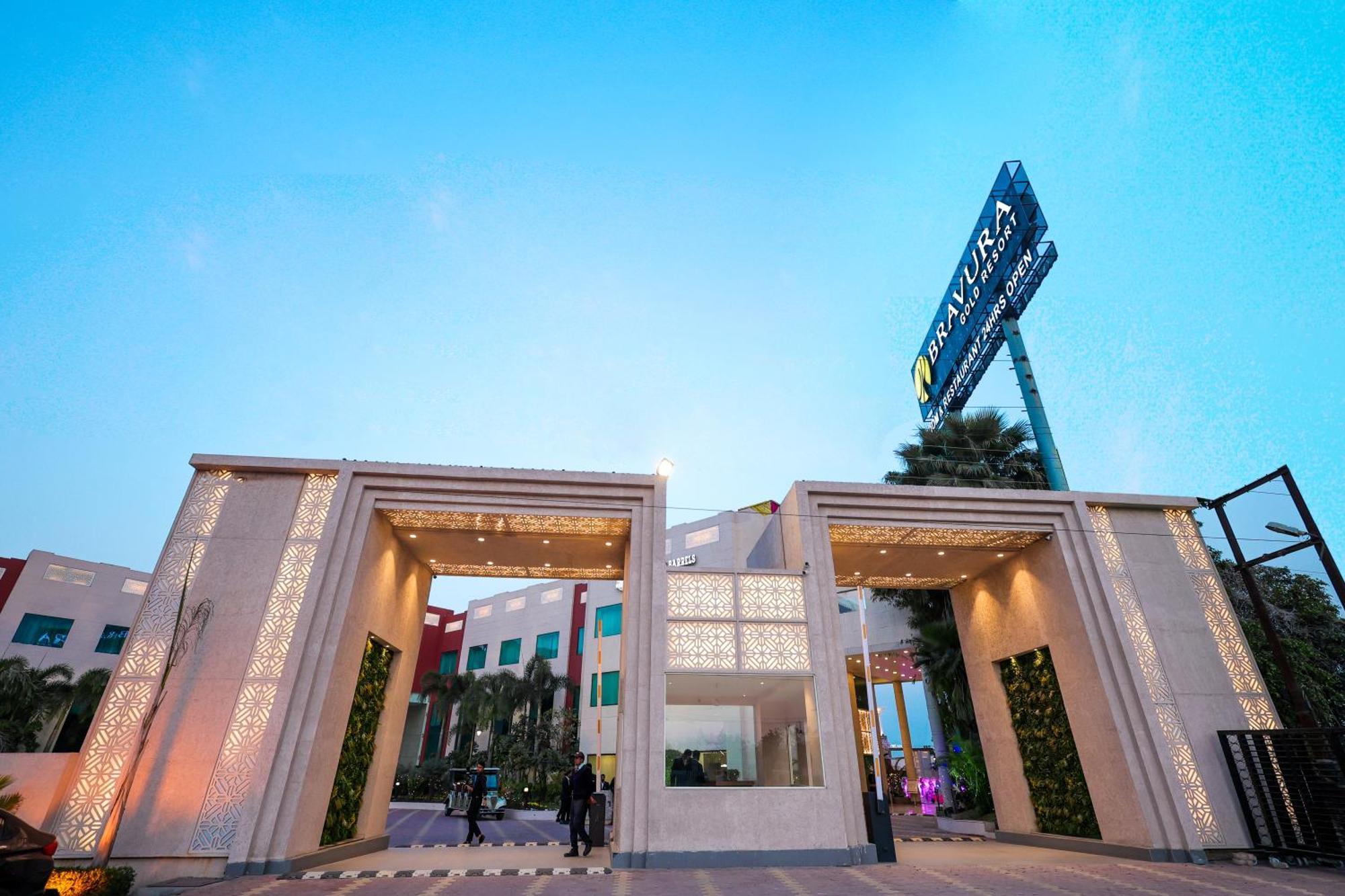 Bravura Gold Resort Мірут Екстер'єр фото