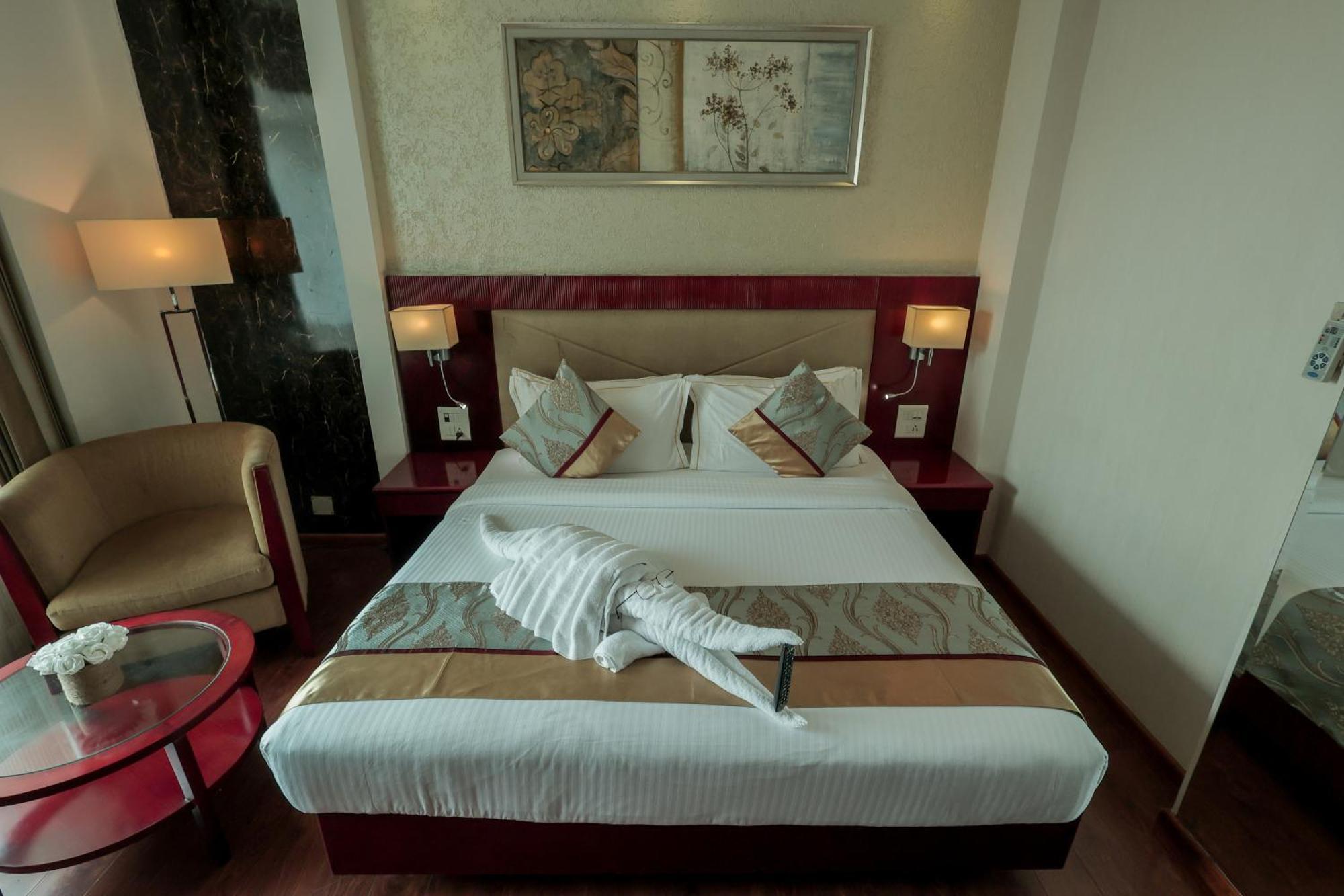 Bravura Gold Resort Мірут Екстер'єр фото