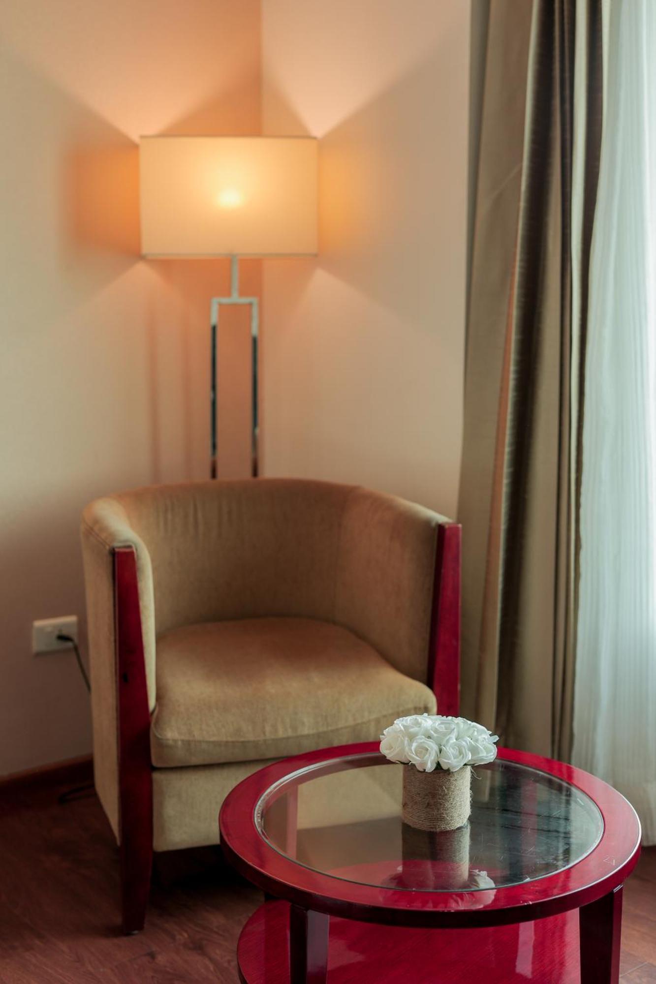 Bravura Gold Resort Мірут Екстер'єр фото